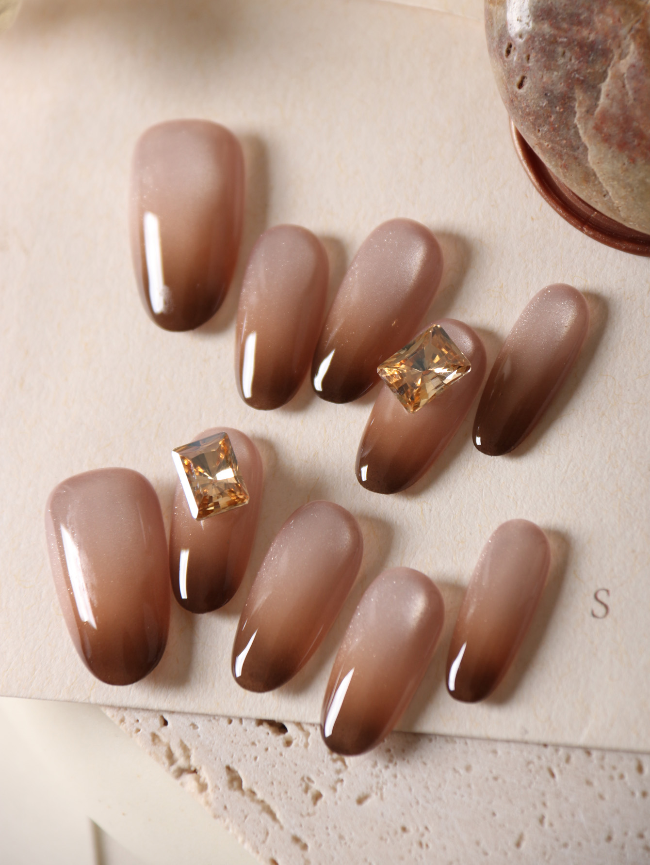 Nail Adhesive Tab - 10개 아크릴 프레스온 네일 브라운 네일