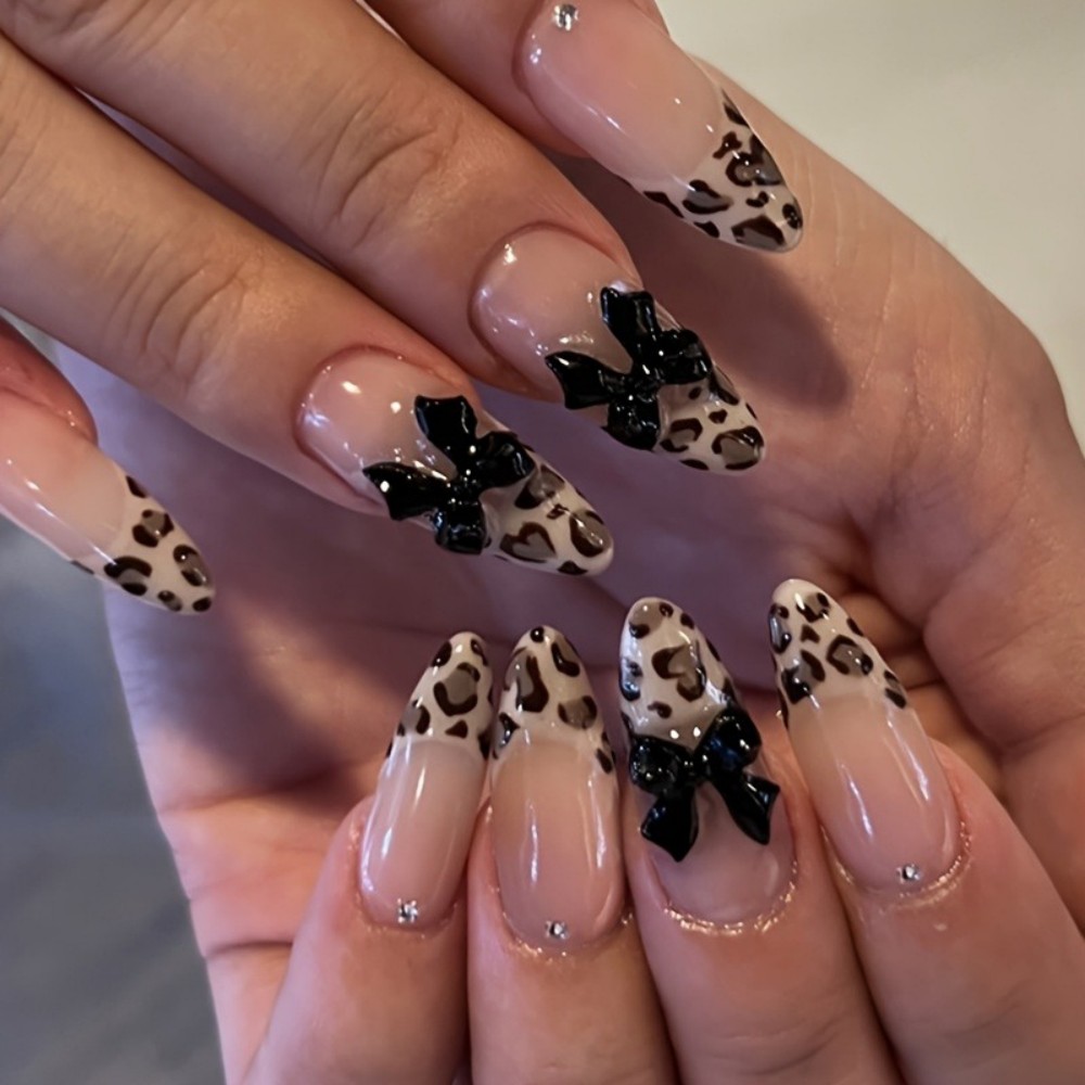 Nail Art Leopard - 24개 프렌치 아몬드 프레스온 네일 레오파드