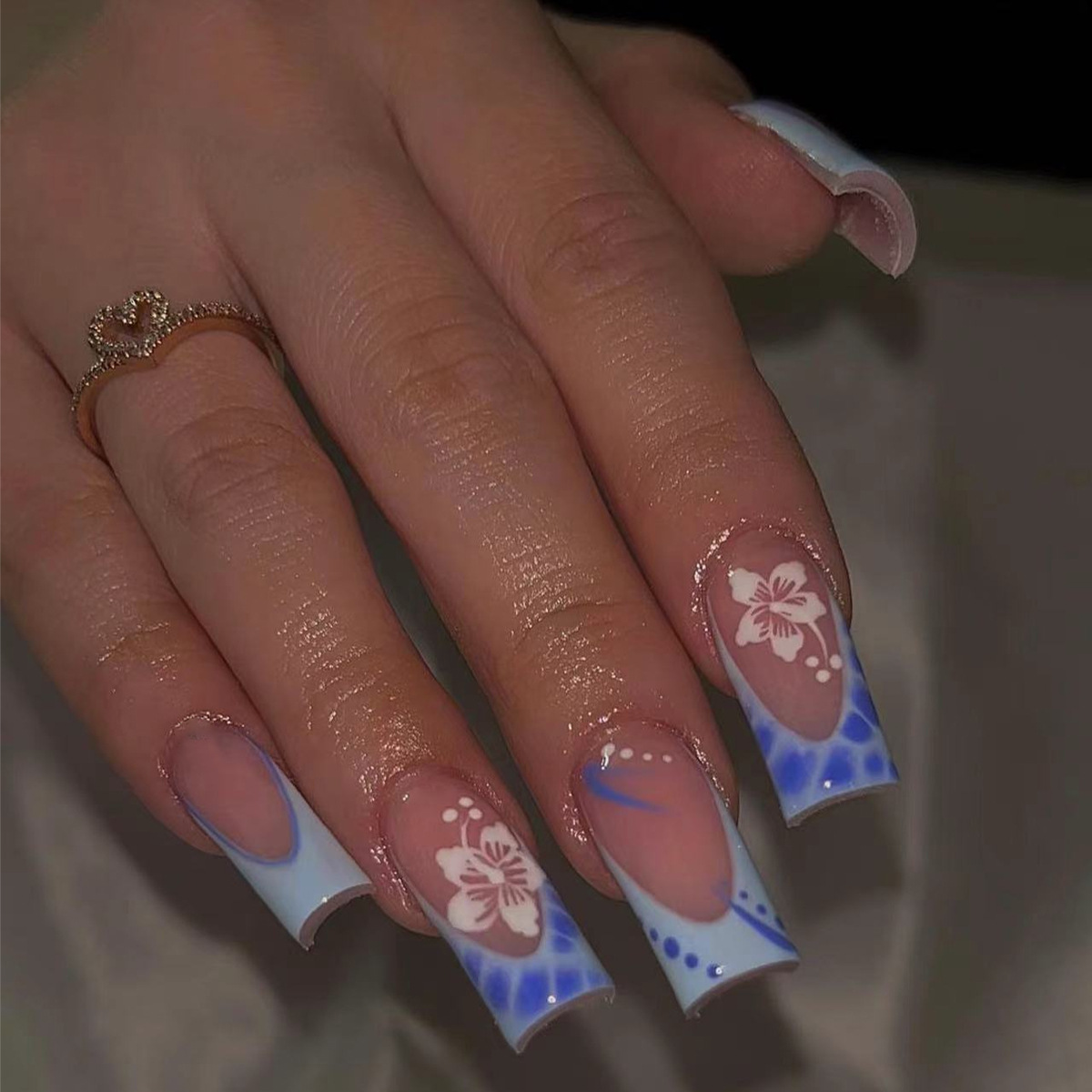 24개 프렌치 미디엄 길이 스퀘어 페이크 네일 팁 리본 - Nail Art Press On 리뷰 및 가격