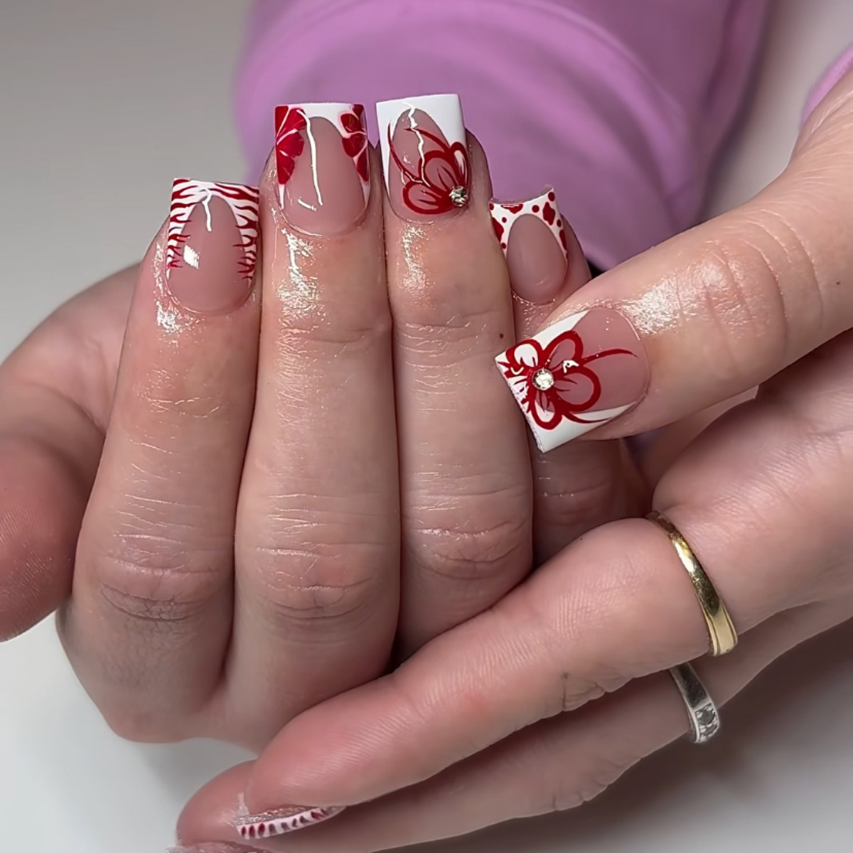 24개 프렌치 미디엄 길이 스퀘어 페이크 네일 팁 리본 - Nail Art Press On 리뷰 및 가격