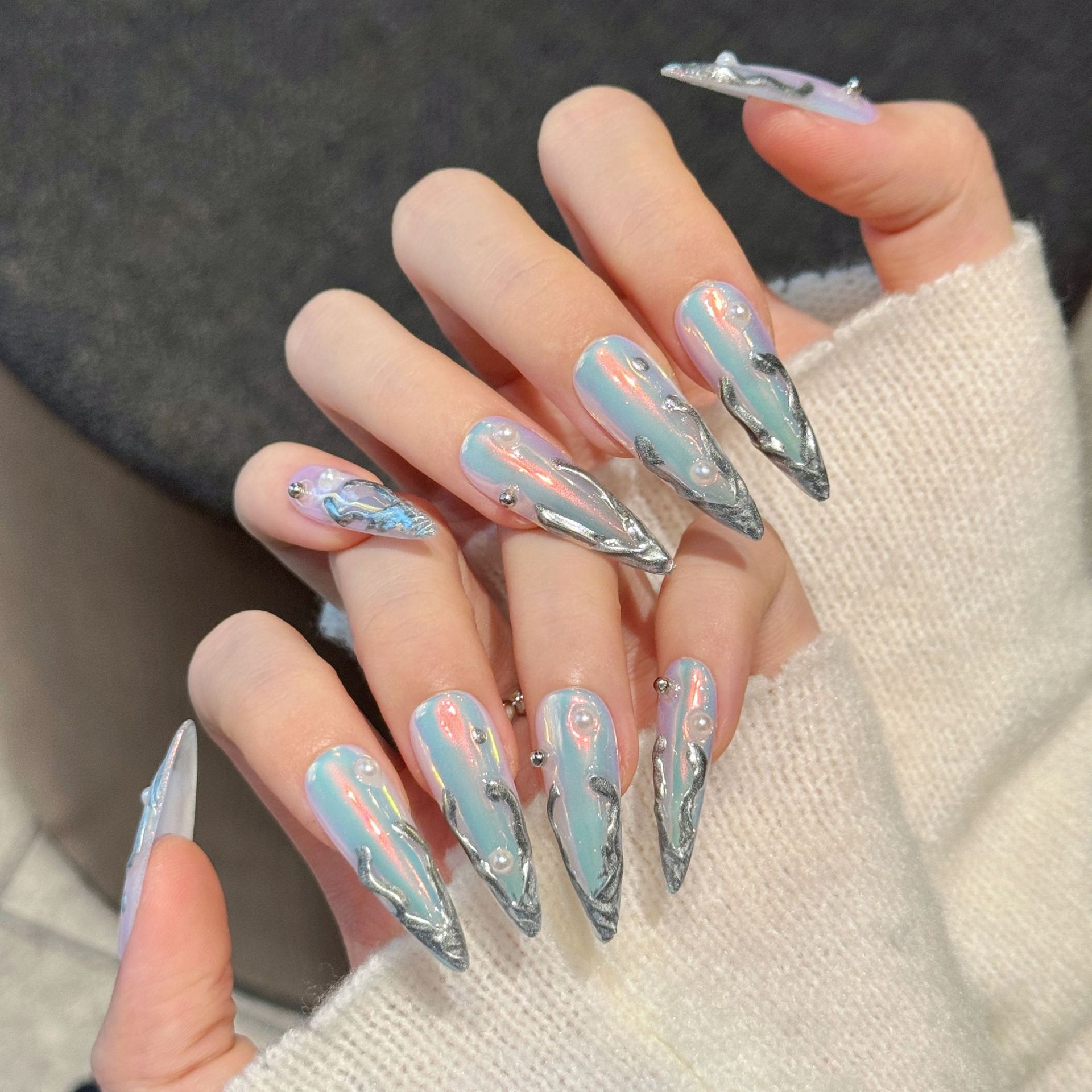 10개 실버 오로라 롱 스틸레토 가짜 손톱 메탈 엣지  - Nail Art Press On 리뷰 및 가격