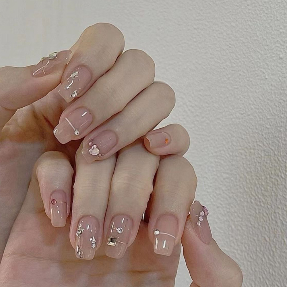 24개입 캣츠아이 심플 글리터 네일 팁 다이아몬드 꽃  - Nail Art Press On 리뷰 및 가격